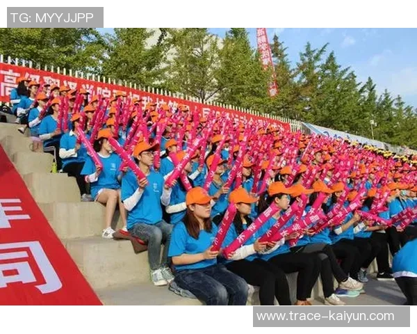 昌乐外国语足球队:奋勇拼搏展现青春风采与团队精神 昌乐外国语足球队:奋勇拼搏展现青春风采与团队精神