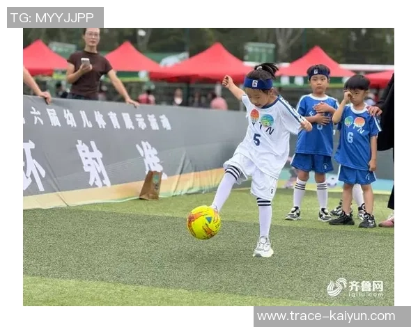 踢足球的乐趣与成长体验分享如何在赛场上提升自我与团队协作能力